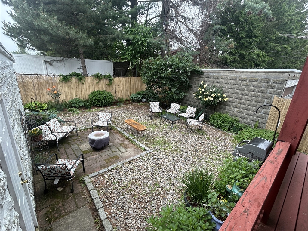 2 bed, 1 bath apartment for rent at 25 Irvington Rd Unit 2, West Somerville — photo 17 of 17