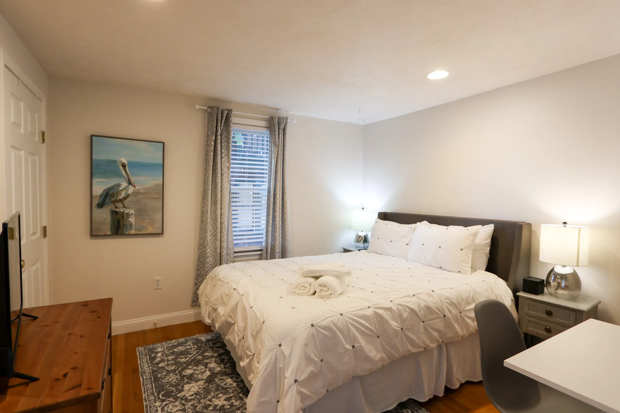 3 bed, 3 bath apartment for rent at 25 Jay St Unit C, Riverside — photo 23 of 29