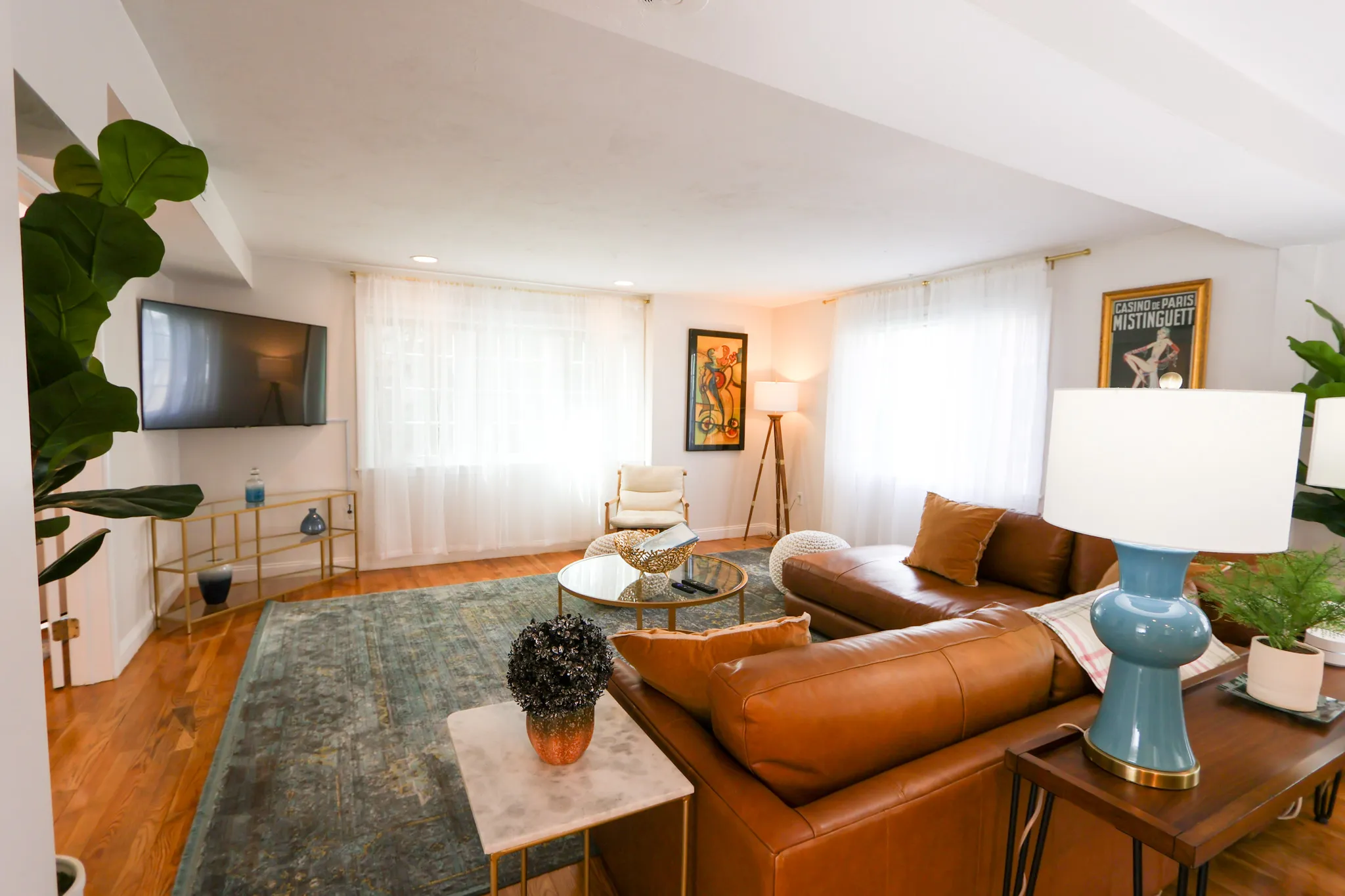 3 bed, 3 bath apartment for rent at 25 Jay St Unit C, Riverside — photo 1 of 29