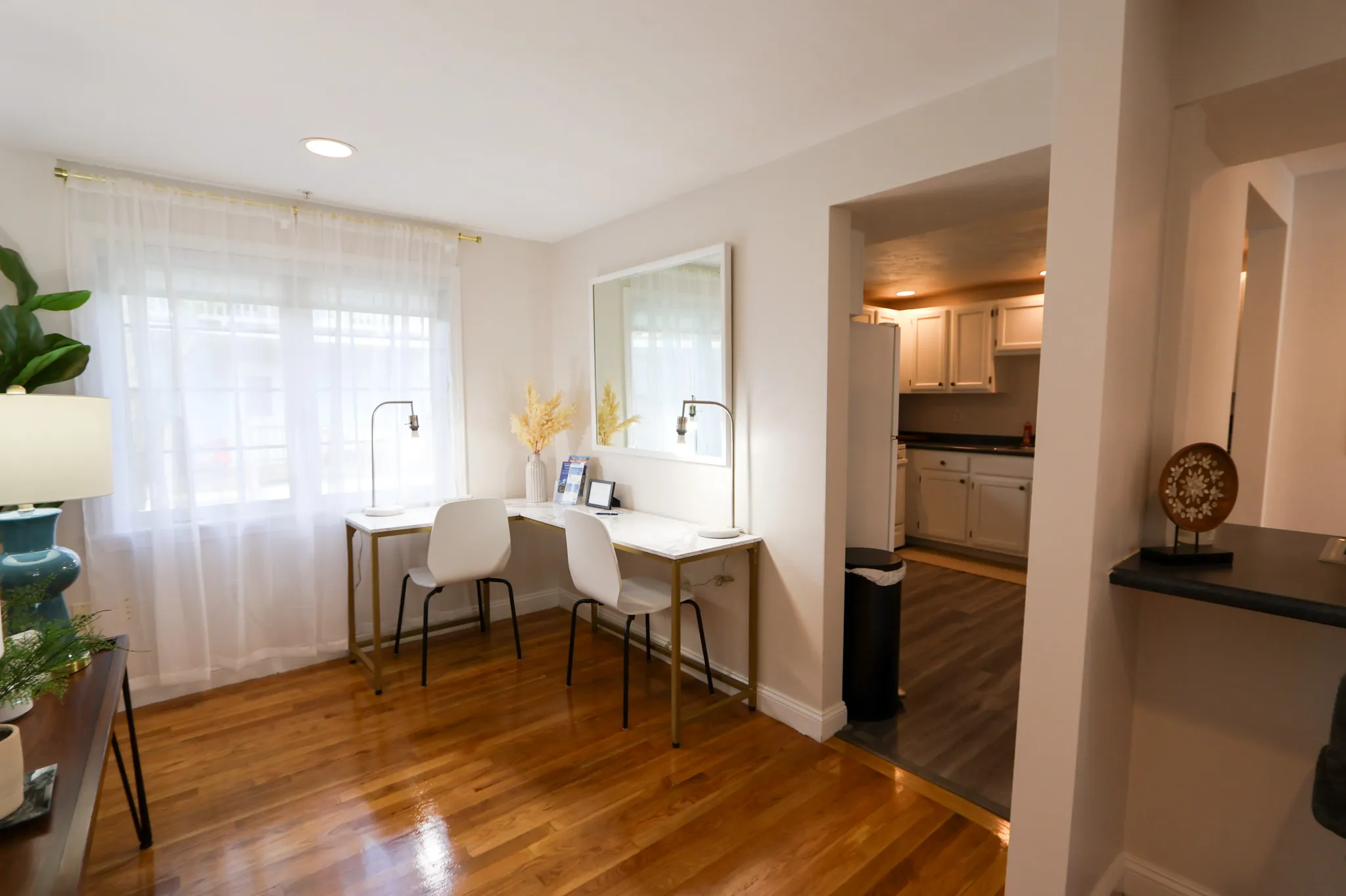 3 bed, 3 bath apartment for rent at 25 Jay St Unit C, Riverside — photo 6 of 29