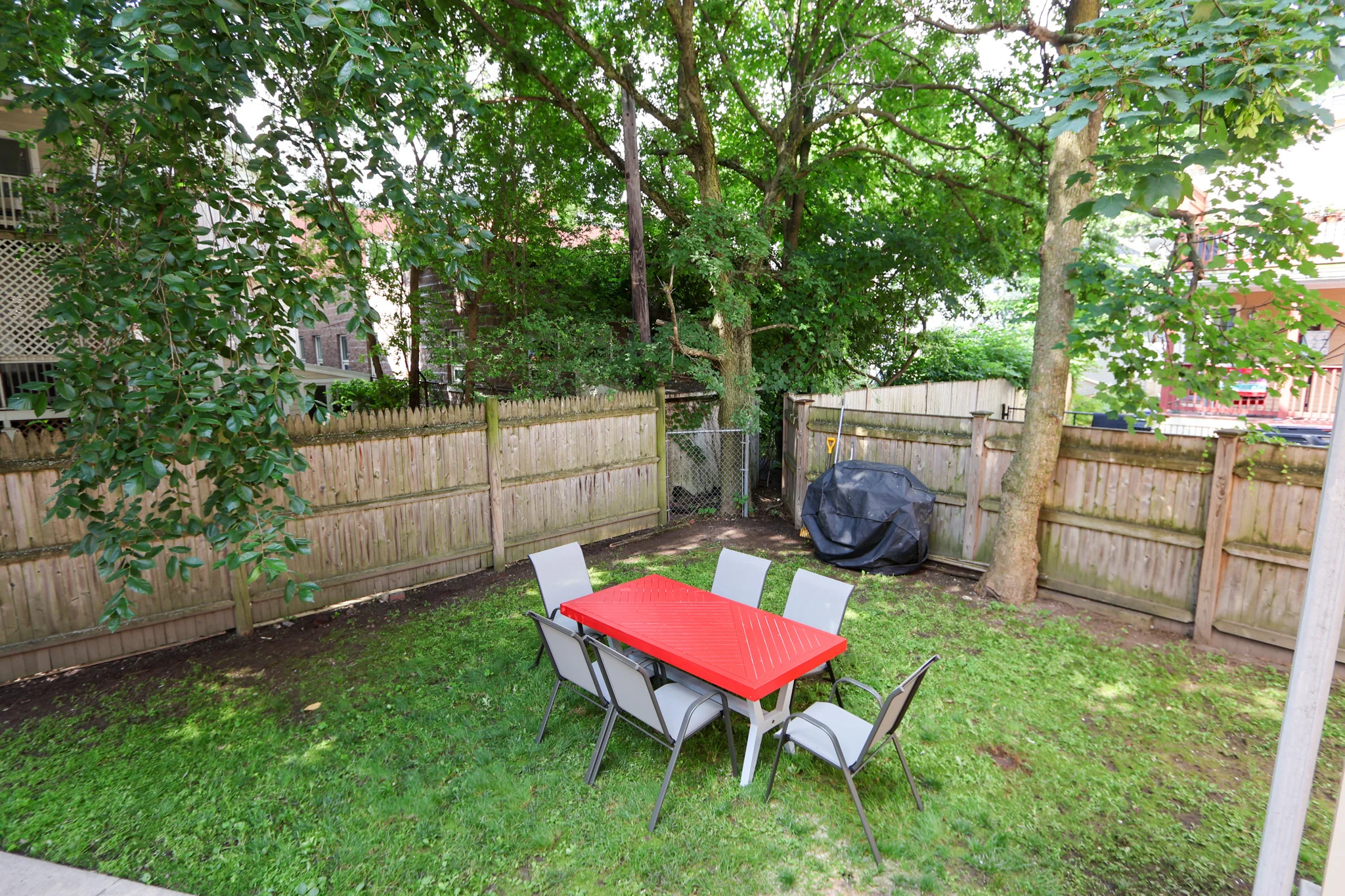 3 bed, 3 bath apartment for rent at 25 Jay St Unit C, Riverside — photo 28 of 29