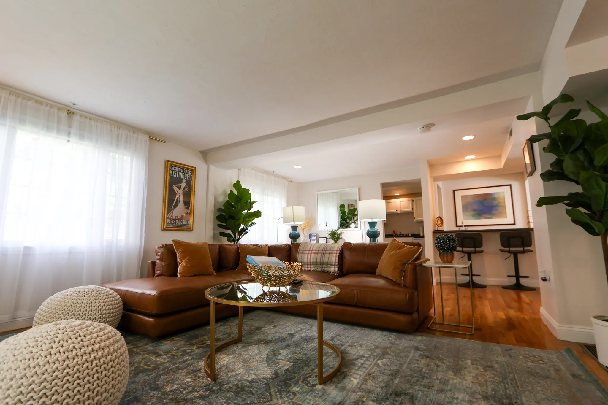 3 bed, 3 bath apartment for rent at 25 Jay St Unit C, Riverside — photo 3 of 29