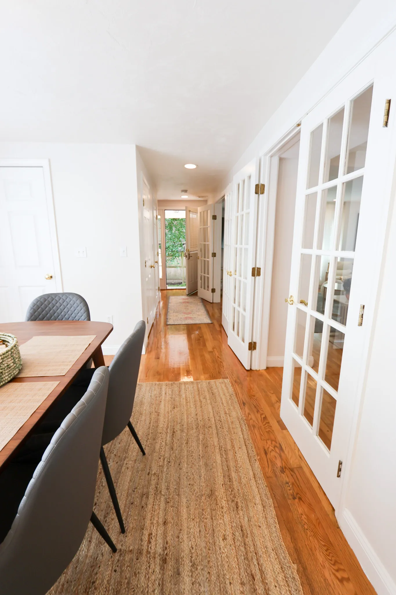 3 bed, 3 bath apartment for rent at 25 Jay St Unit C, Riverside — photo 12 of 29