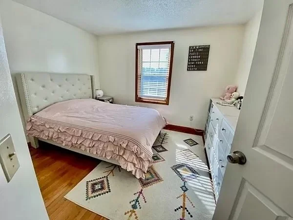 3 bed, 1 bath apartment for rent at 25 Kanawha Ave Unit 25, Agawam — photo 7 of 9