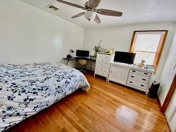 3 bed, 1 bath apartment for rent at 25 Kanawha Ave Unit 25, Agawam — photo 5 of 9