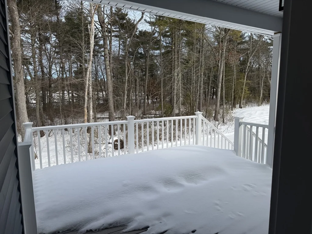 4 bed, 2 bath apartment for rent at 25 Kashmir's Way Unit 25, Middleboro — photo 36 of 40