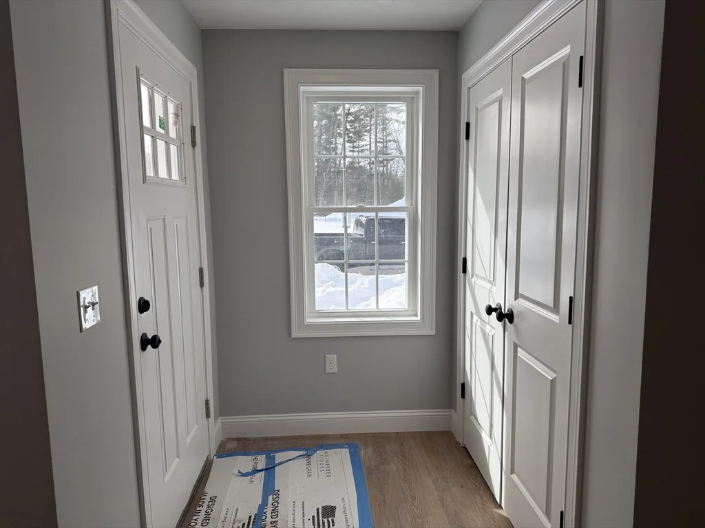 4 bed, 2 bath apartment for rent at 25 Kashmir's Way Unit 25, Middleboro — photo 1 of 40