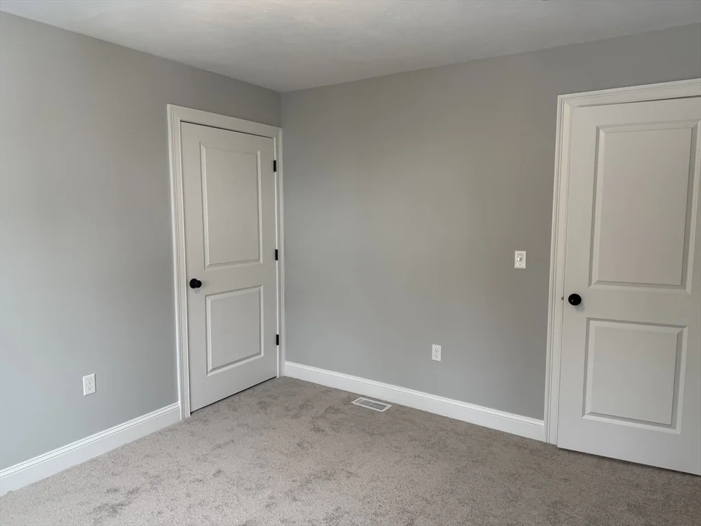 4 bed, 2 bath apartment for rent at 25 Kashmir's Way Unit 25, Middleboro — photo 30 of 40