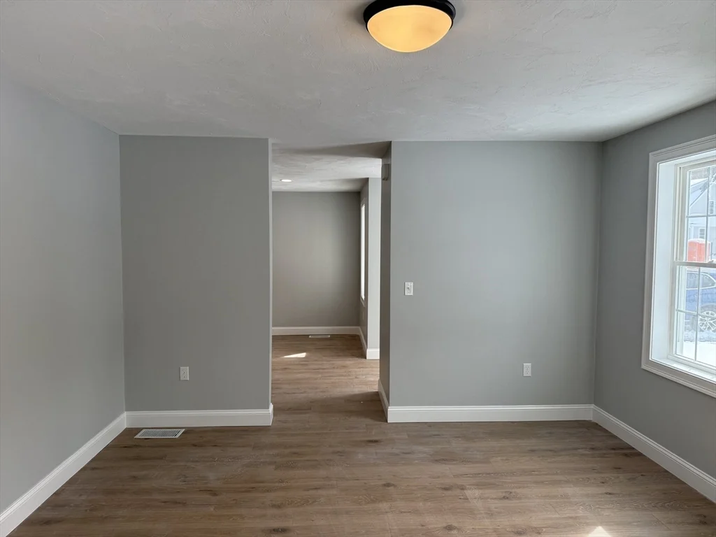 4 bed, 2 bath apartment for rent at 25 Kashmir's Way Unit 25, Middleboro — photo 15 of 40