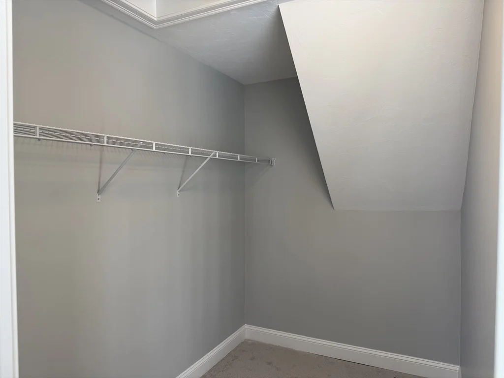 4 bed, 2 bath apartment for rent at 25 Kashmir's Way Unit 25, Middleboro — photo 28 of 40