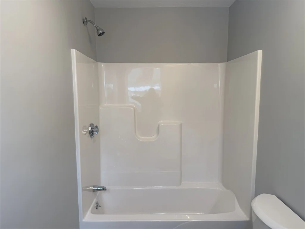 4 bed, 2 bath apartment for rent at 25 Kashmir's Way Unit 25, Middleboro — photo 24 of 40