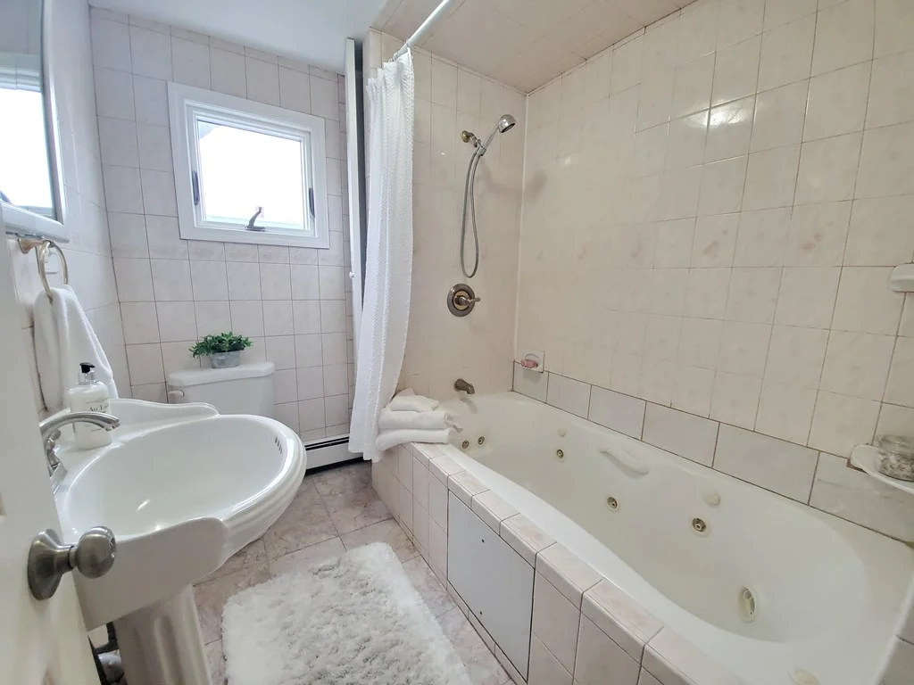 3 bed, 2 bath apartment for rent at 25 Kensington Ave Unit 2, East Somerville — photo 5 of 14