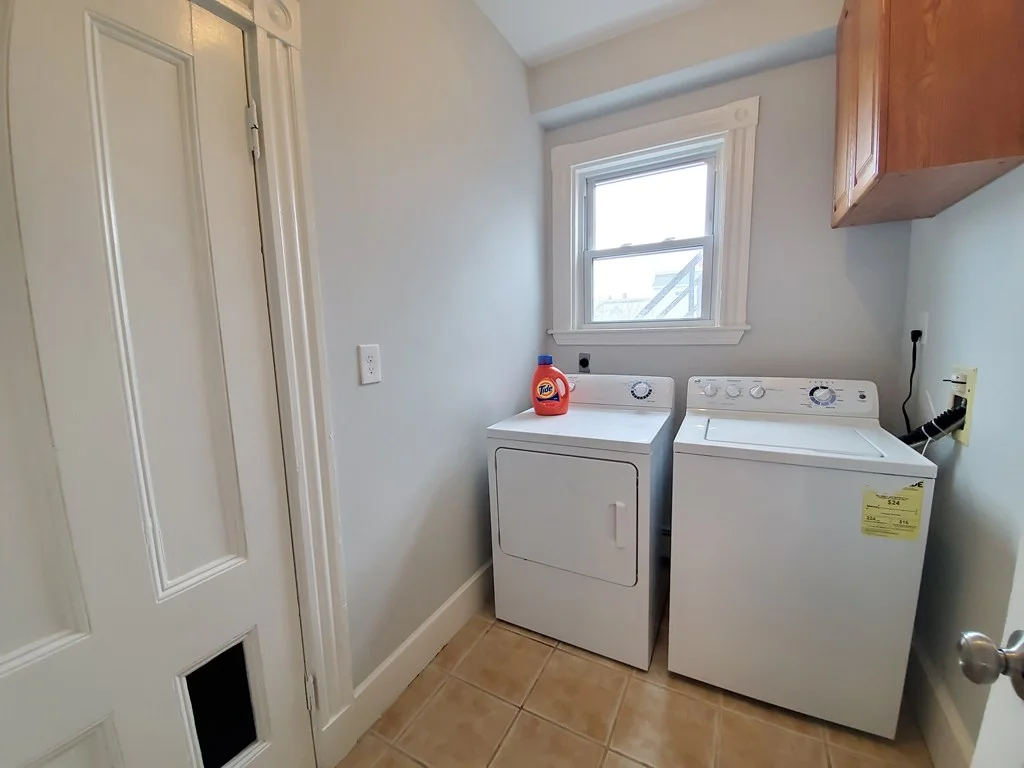 3 bed, 2 bath apartment for rent at 25 Kensington Ave Unit 2, East Somerville — photo 6 of 14