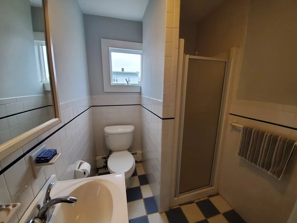 3 bed, 2 bath apartment for rent at 25 Kensington Ave Unit 2, East Somerville — photo 4 of 14