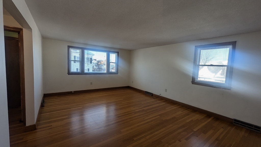 2 bed, 1 bath apartment for rent at 25 King St Unit 2, Watertown — photo 6 of 10