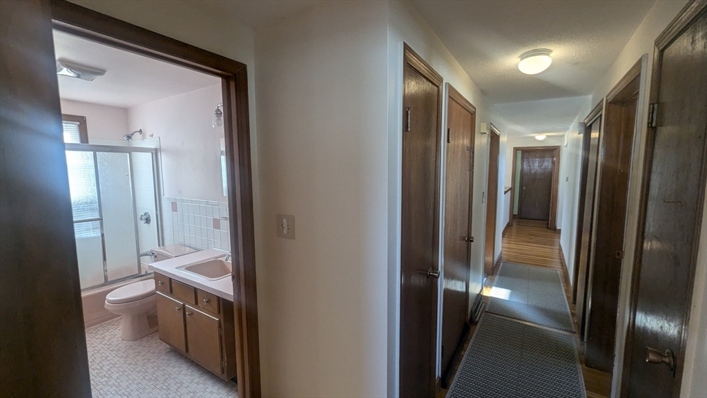 2 bed, 1 bath apartment for rent at 25 King St Unit 2, Watertown — photo 2 of 10