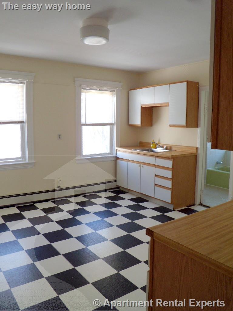 1 bed, 1 bath apartment for rent at 25 Knapp St Unit 2, Union Square — photo 3 of 10