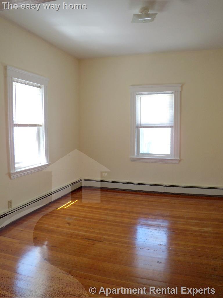 1 bed, 1 bath apartment for rent at 25 Knapp St Unit 2, Union Square — photo 7 of 10