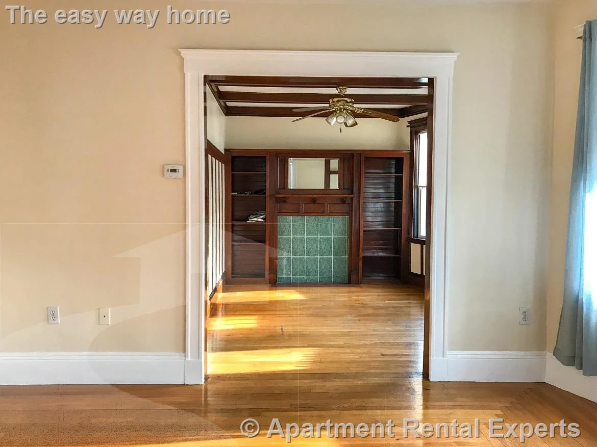4 bed, 1 bath apartment for rent at 25 Lake St Unit 2, Arlington Line — photo 5 of 18