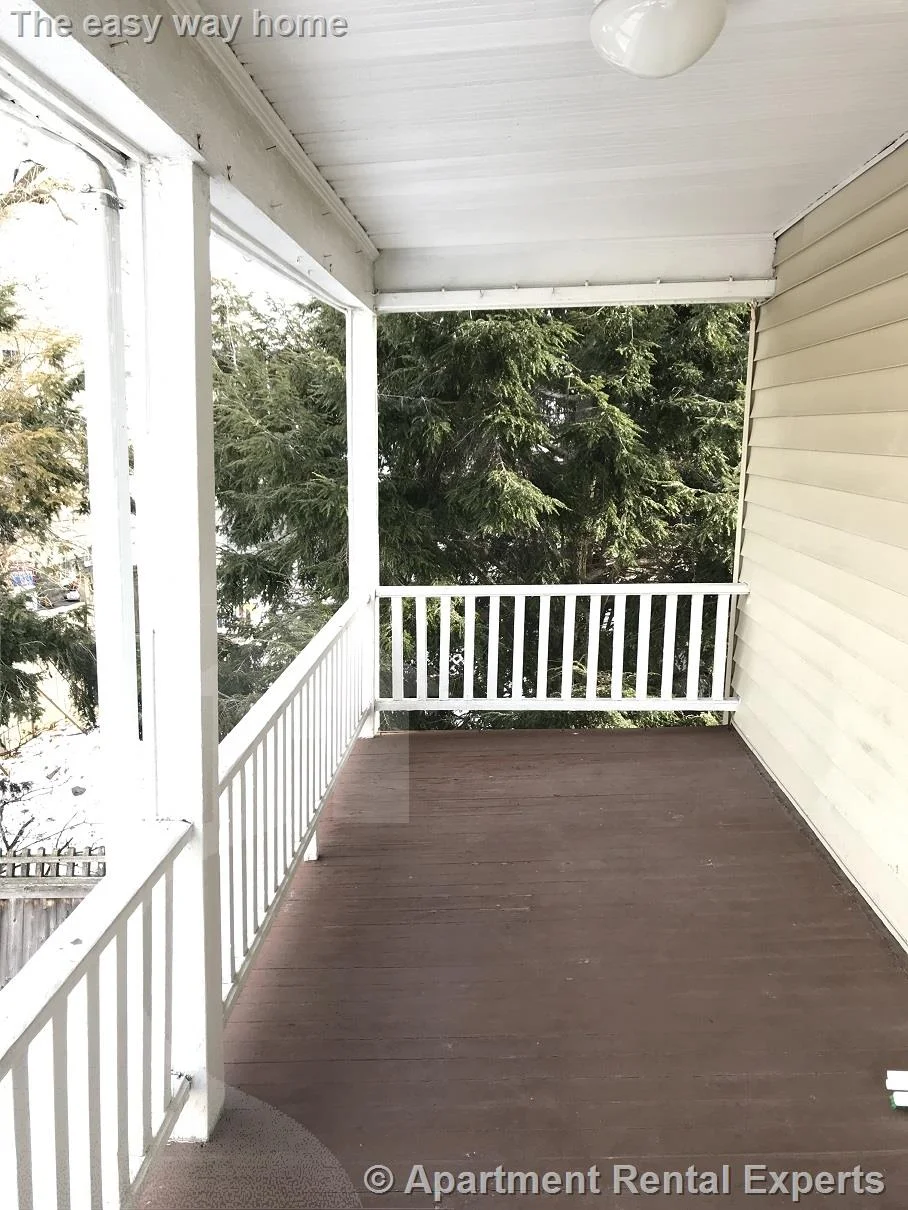 4 bed, 1 bath apartment for rent at 25 Lake St Unit 2, Arlington Line — photo 18 of 18