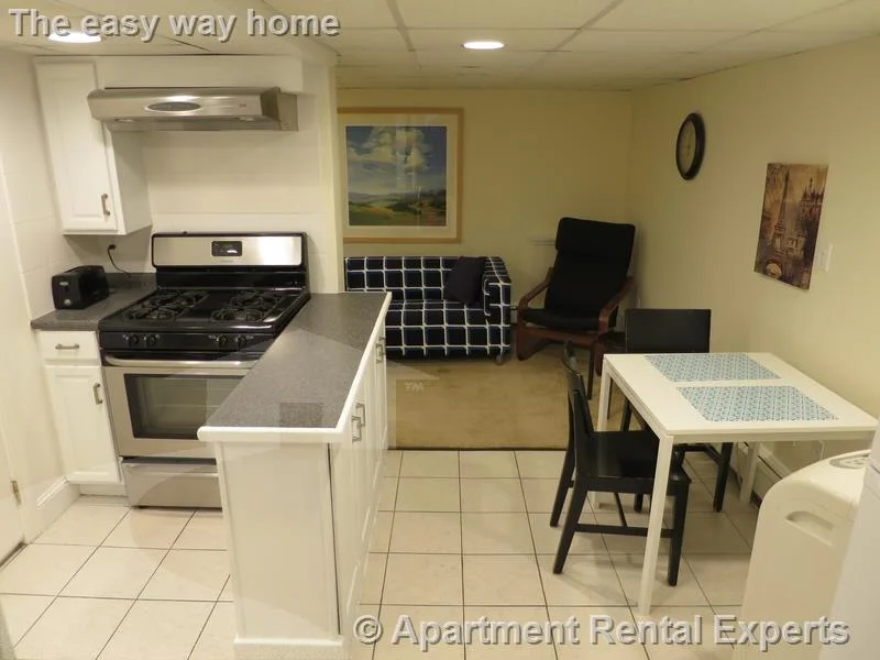 1 bed, 1 bath apartment for rent at 25 Lambert St Unit B, East Cambridge — photo 1 of 16