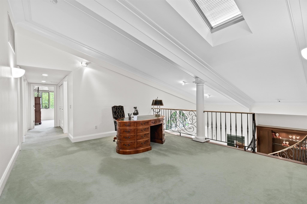 4 bed, 3 bath apartment for rent at 25 Laurus Ln, Newton — photo 14 of 31