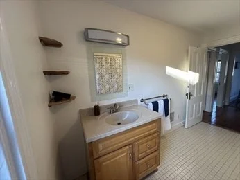 2 bed, 1 bath apartment for rent at 25 Lee St Unit 25, Jamaica Plain — photo 10 of 17