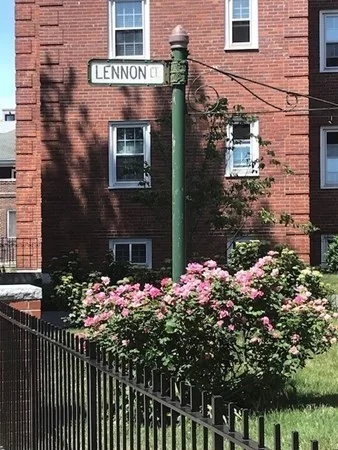 2 bed, 1 bath apartment for rent at 25 Lennon Ct Unit 27, South Boston