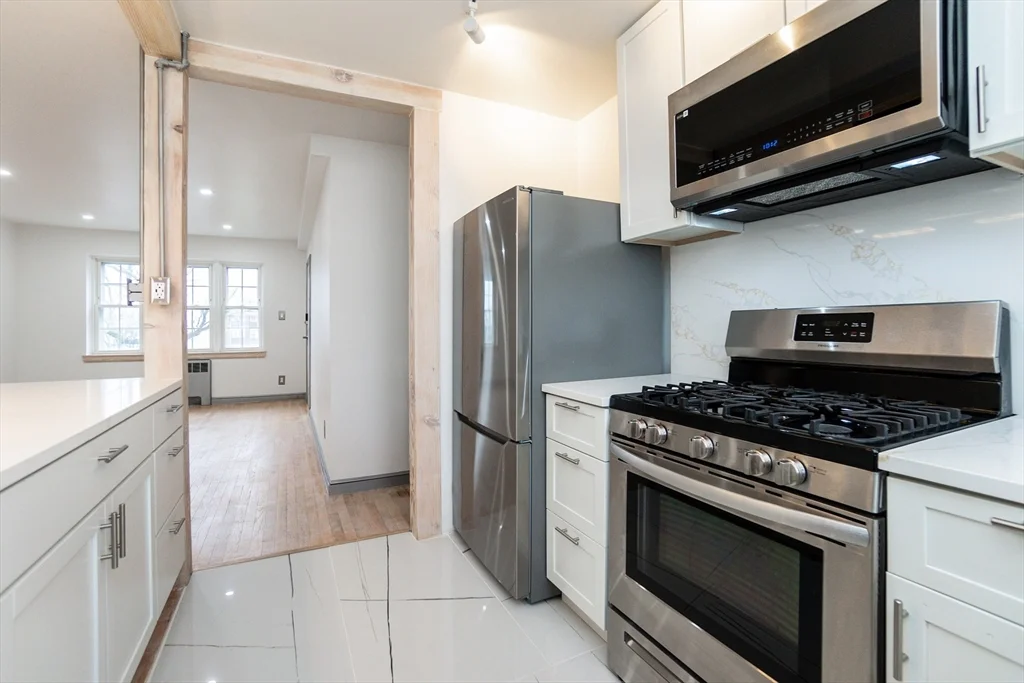2 bed, 1 bath apartment for rent at 25 Lennon Unit 25, South Boston — photo 3 of 21
