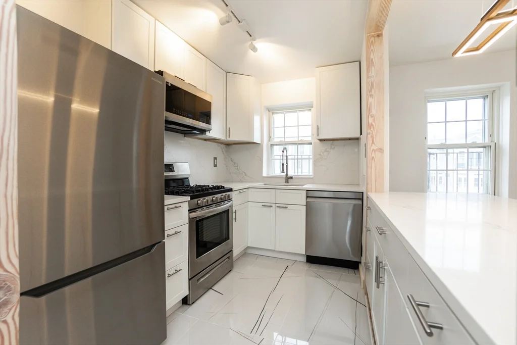 2 bed, 1 bath apartment for rent at 25 Lennon Unit 25, South Boston — photo 5 of 21