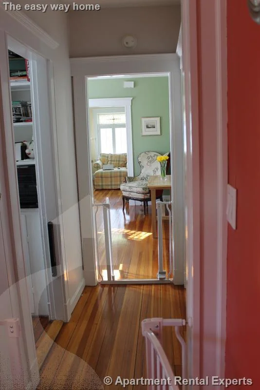 2 bed, 1 bath apartment for rent at 25 Leonard St Unit 1, Davis Square — photo 4 of 16