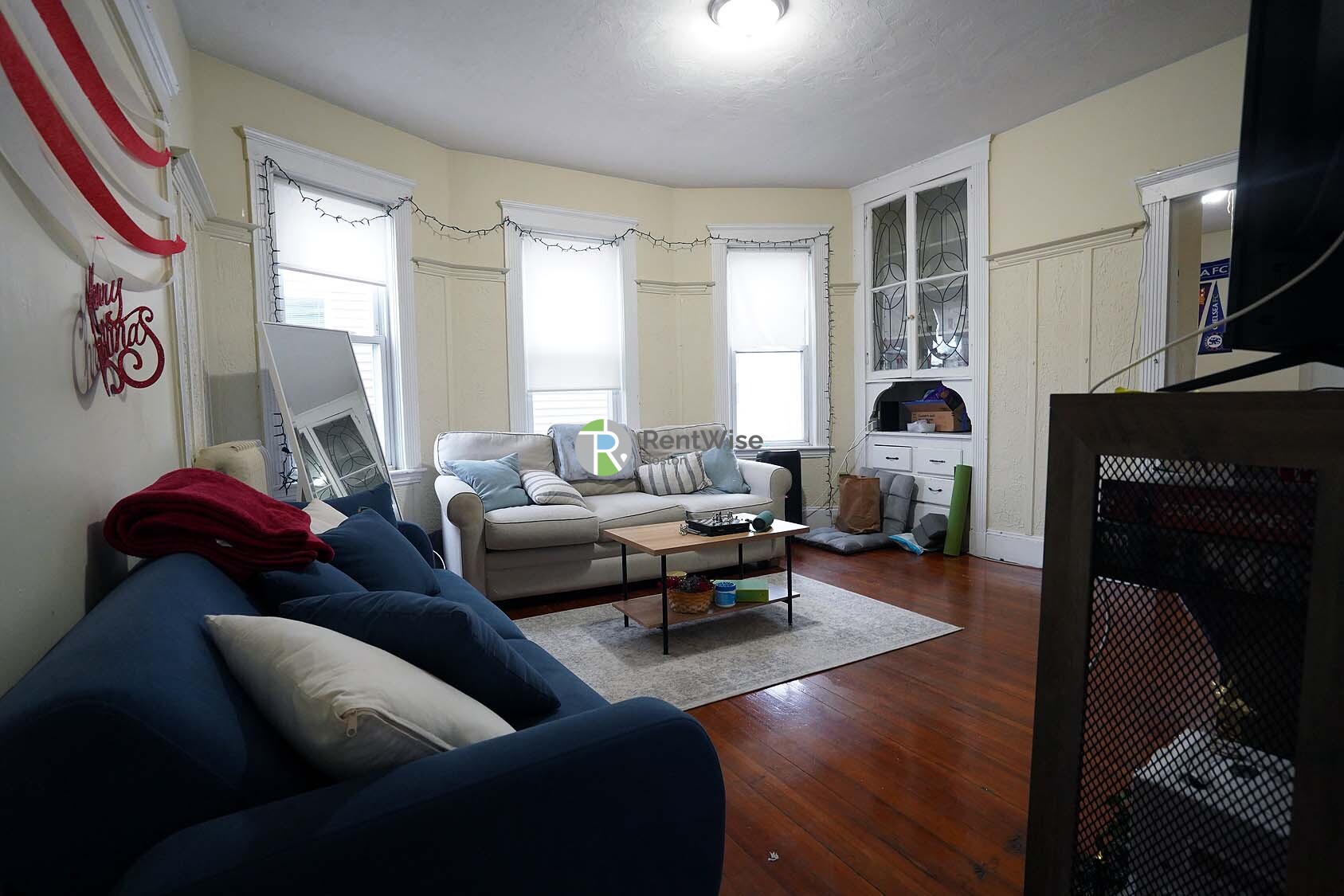 3 bed, 1 bath apartment for rent at 25 Linden St Unit 2, Allston — photo 1 of 17