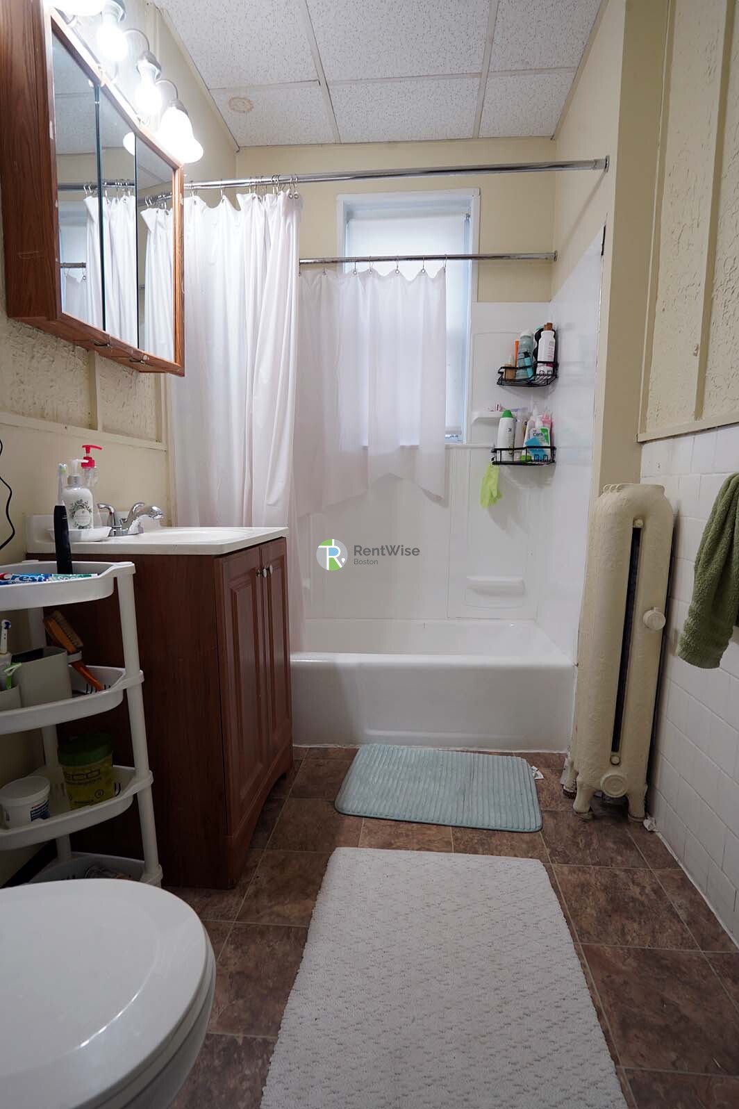 3 bed, 1 bath apartment for rent at 25 Linden St Unit 2, Allston — photo 14 of 17