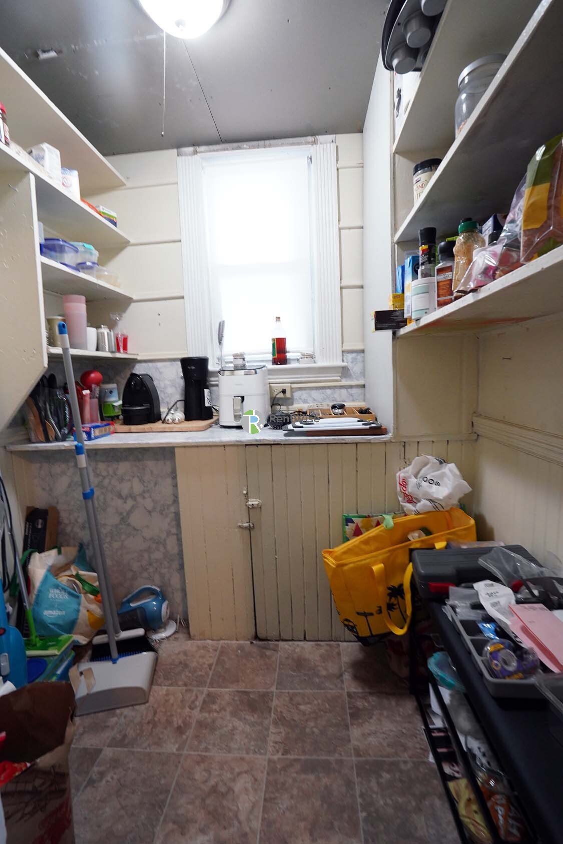 3 bed, 1 bath apartment for rent at 25 Linden St Unit 2, Allston — photo 15 of 17