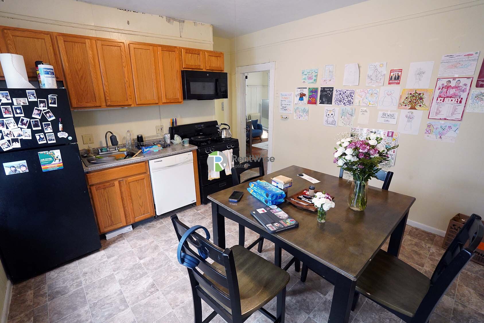 3 bed, 1 bath apartment for rent at 25 Linden St Unit 2, Allston — photo 6 of 17