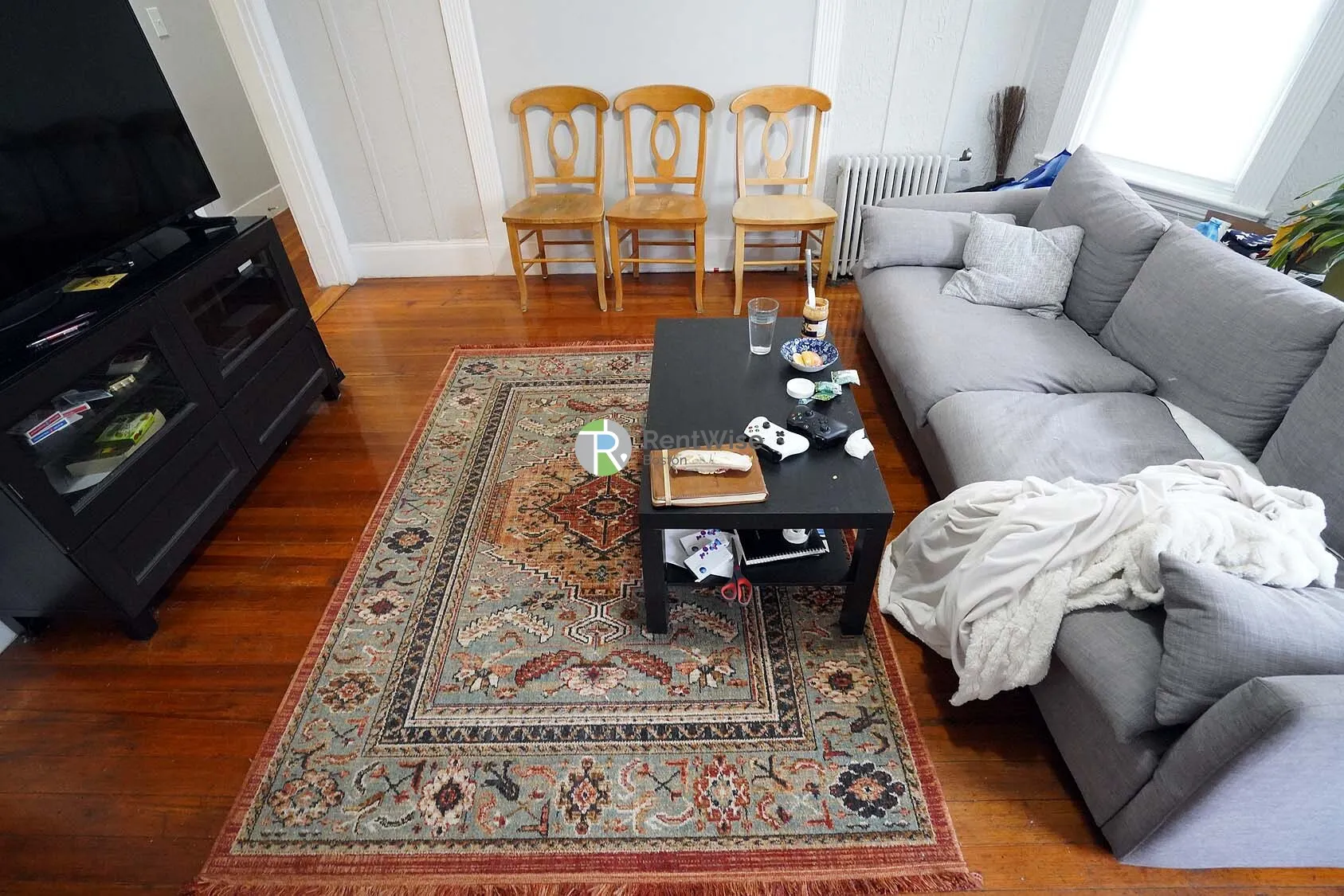 3 bed, 2 bath apartment for rent at 25 Linden St Unit 3, Allston — photo 3 of 21