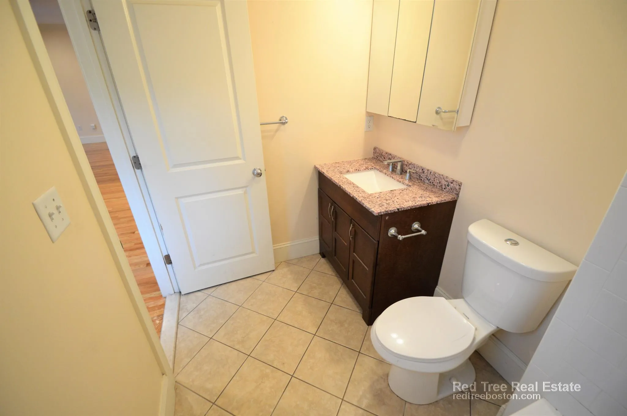 4 bed, 2 bath apartment for rent at 25 Lothrop St Unit 2, Brighton — photo 8 of 19