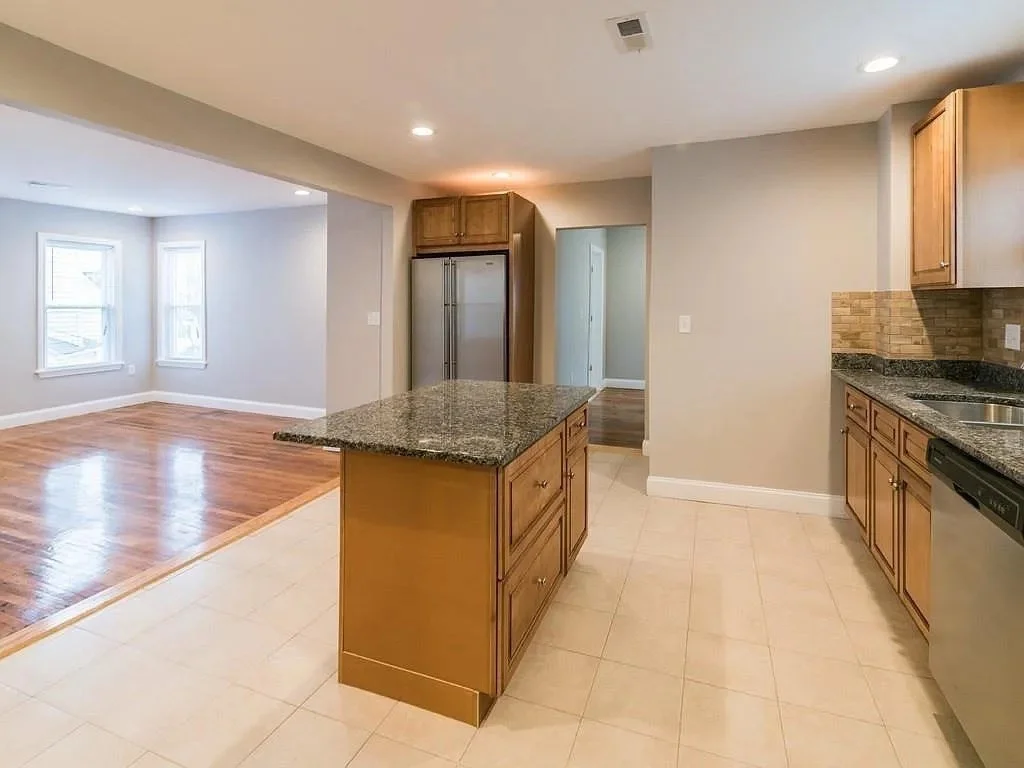 4 bed, 2 bath apartment for rent at 25 Magdala St Unit 2, Boston — photo 2 of 19