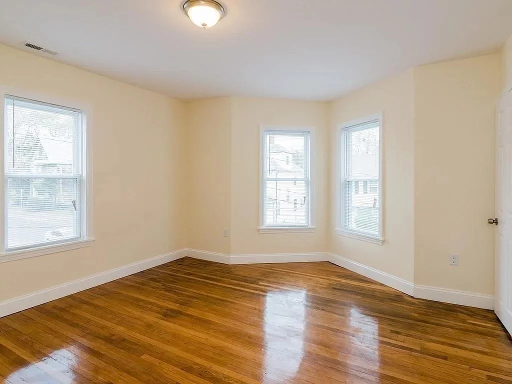 4 bed, 2 bath apartment for rent at 25 Magdala St Unit 2, Boston — photo 8 of 19