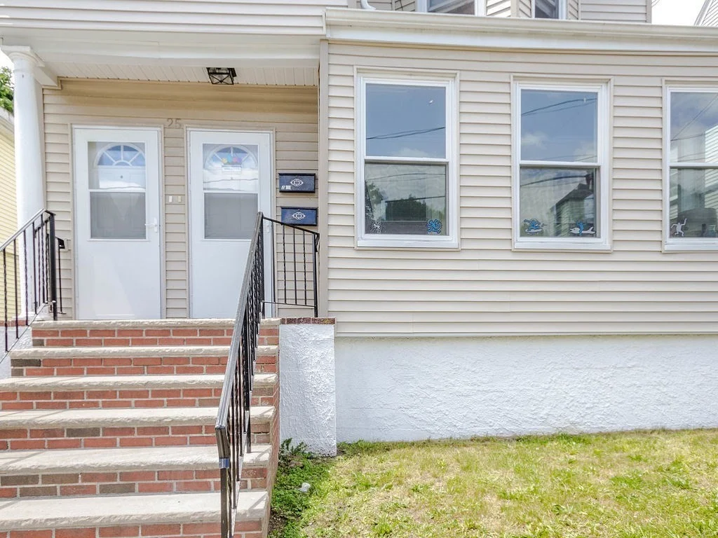 4 bed, 2 bath apartment for rent at 25 Magdala St Unit 2, Boston — photo 16 of 19