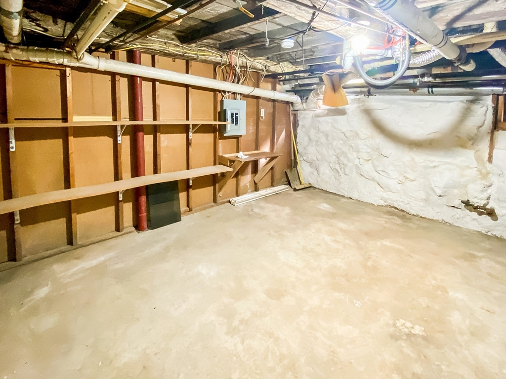1 bed, 1 bath apartment for rent at 25 Main St Unit 2, Framingham — photo 10 of 10