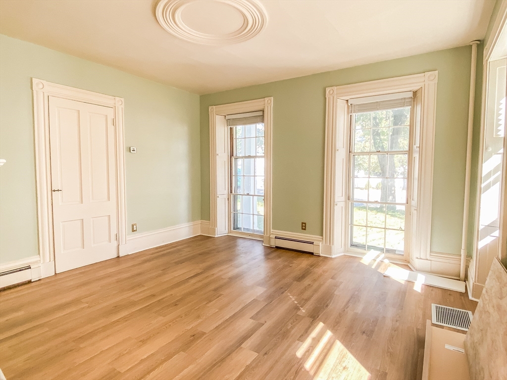 1 bed, 1 bath apartment for rent at 25 Main St Unit 2, Framingham — photo 3 of 10