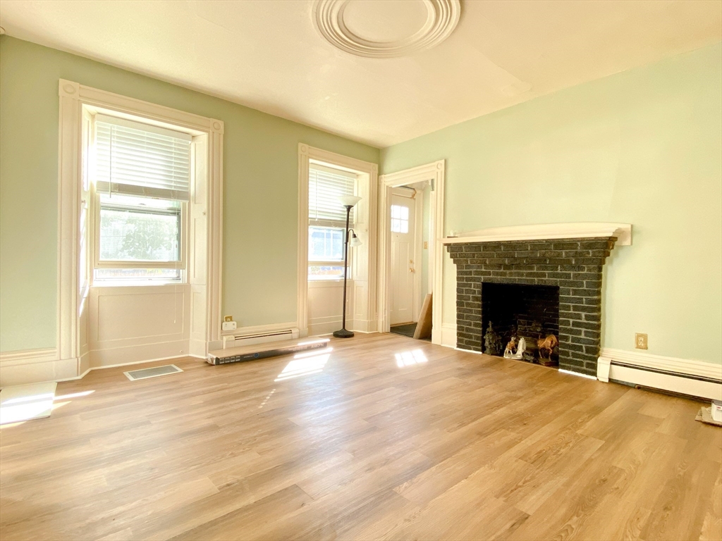 1 bed, 1 bath apartment for rent at 25 Main St Unit 2, Framingham — photo 4 of 10