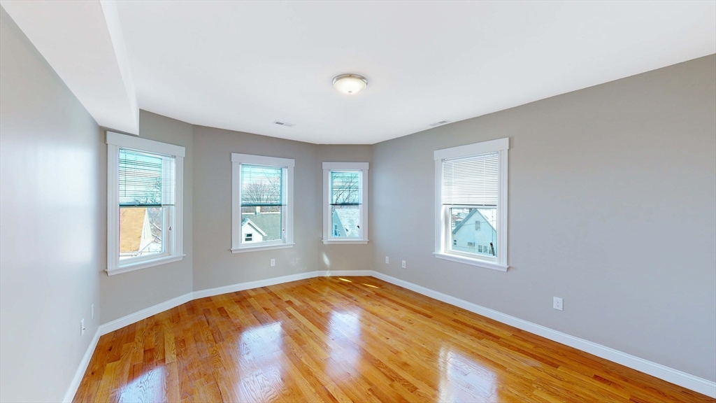 2 bed, 1 bath apartment for rent at 25 Main St Unit 2, Winter Hill — photo 7 of 12
