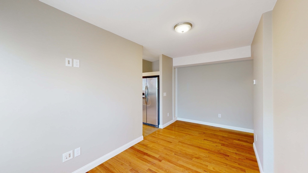 2 bed, 1 bath apartment for rent at 25 Main St Unit 2, Winter Hill — photo 5 of 12