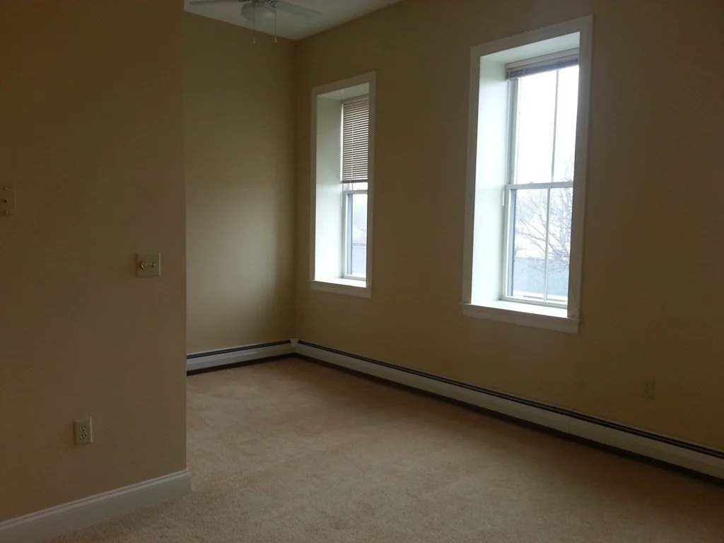 1 bed, 1 bath apartment for rent at 25 Main St Unit 2B, Ayer — photo 4 of 7