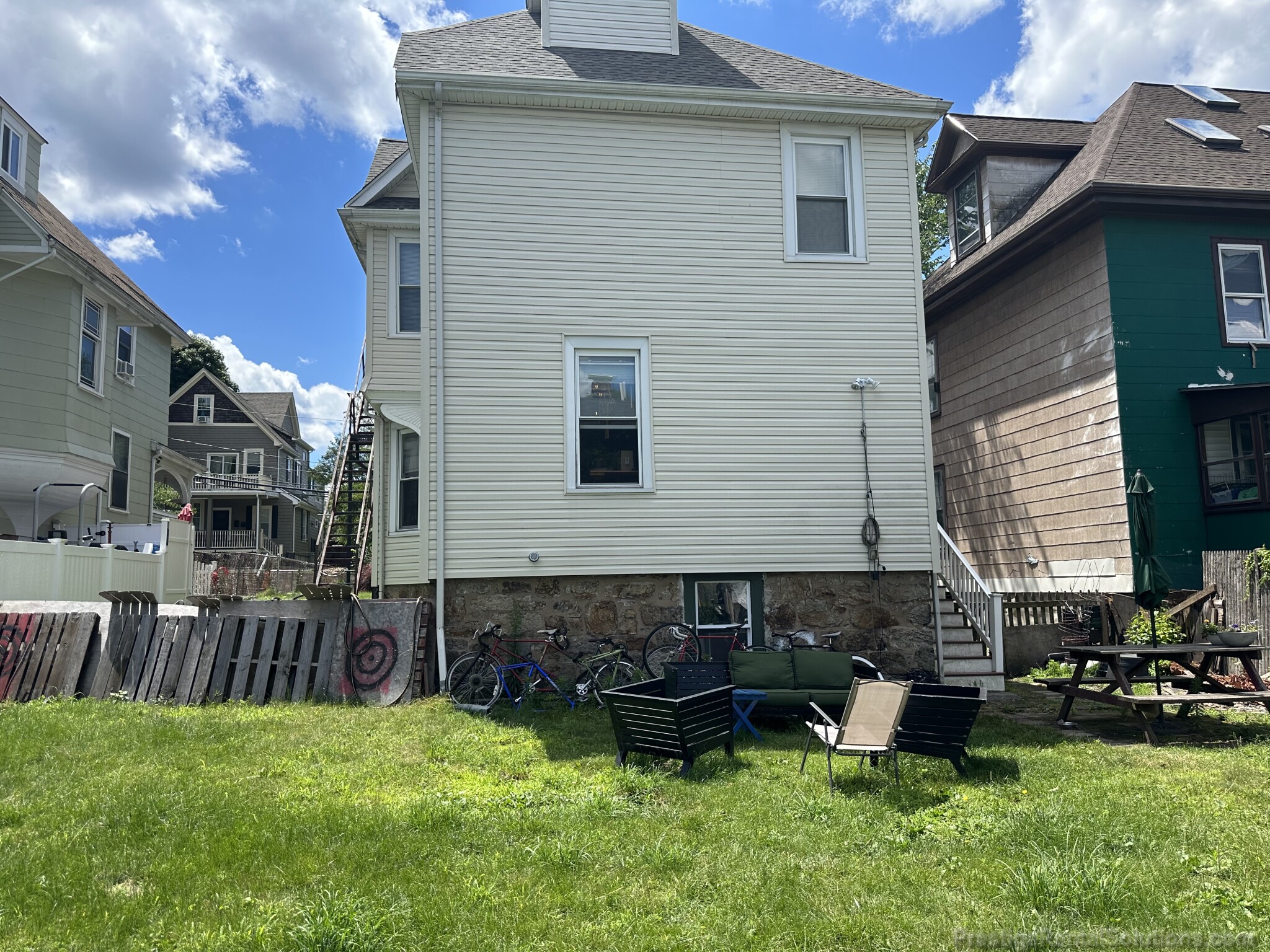 1 bed, 1 bath apartment for rent at 25 Mansfield St Unit 4, Lower Allston — photo 12 of 13