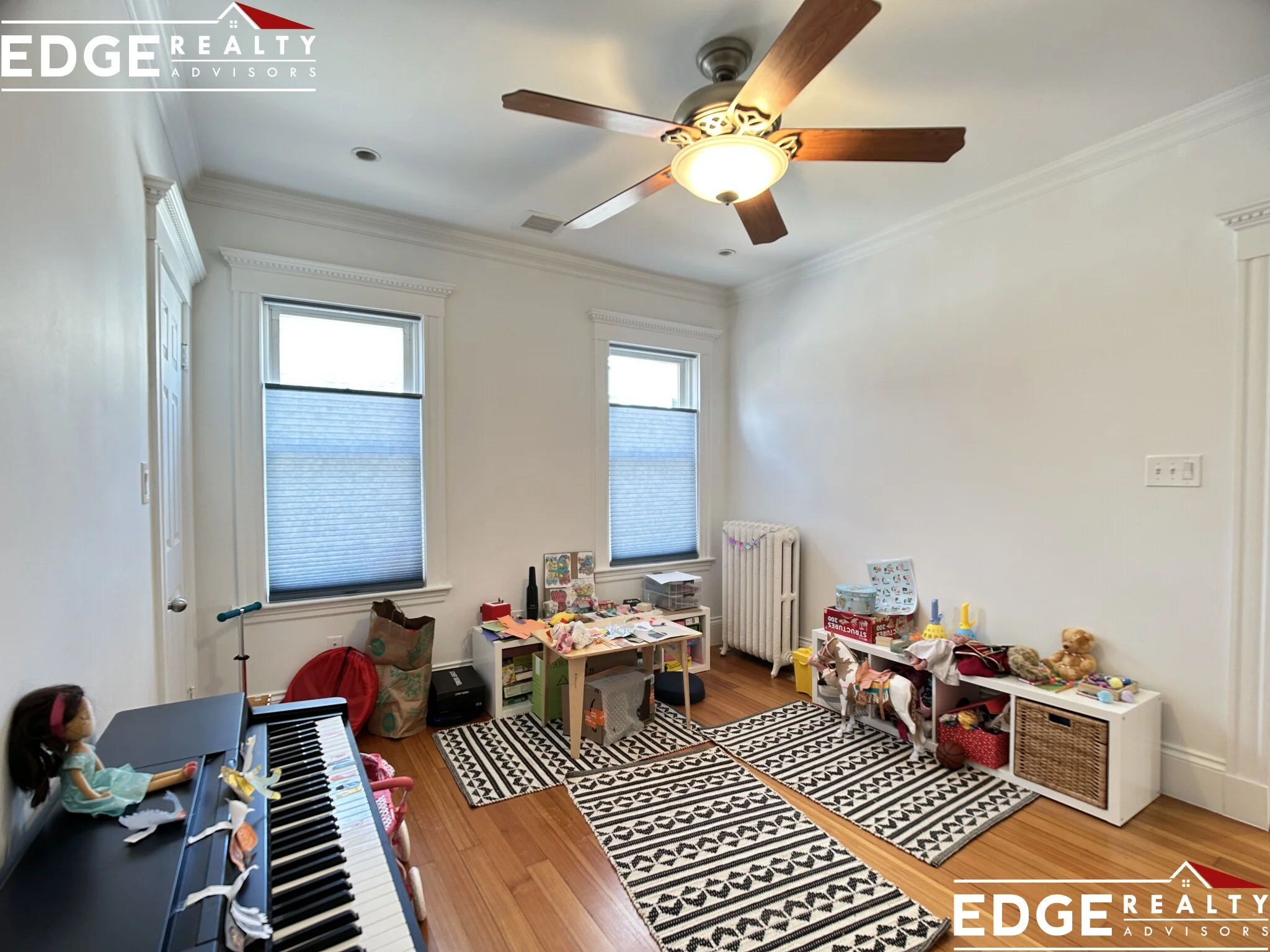 5 bed, 4+ bath apartment for rent at 25 Mapleton St Unit 2, Brighton — photo 1 of 13