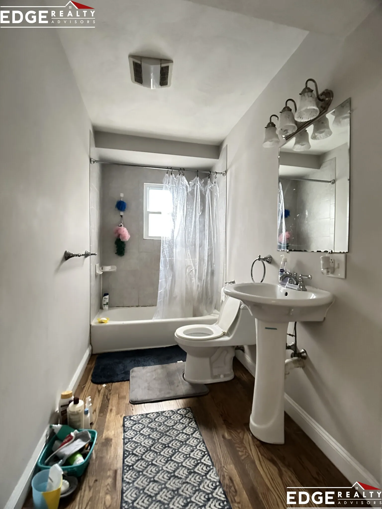 5 bed, 2 bath apartment for rent at 25 Marcella St Unit 2, Roxbury — photo 5 of 10