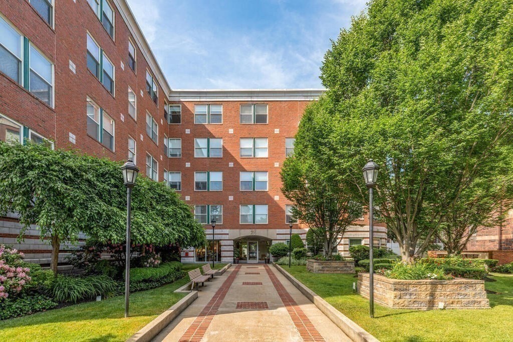 2 bed, 2 bath apartment for rent at 25 Marion St Unit 32, Coolidge Corner — photo 38 of 40
